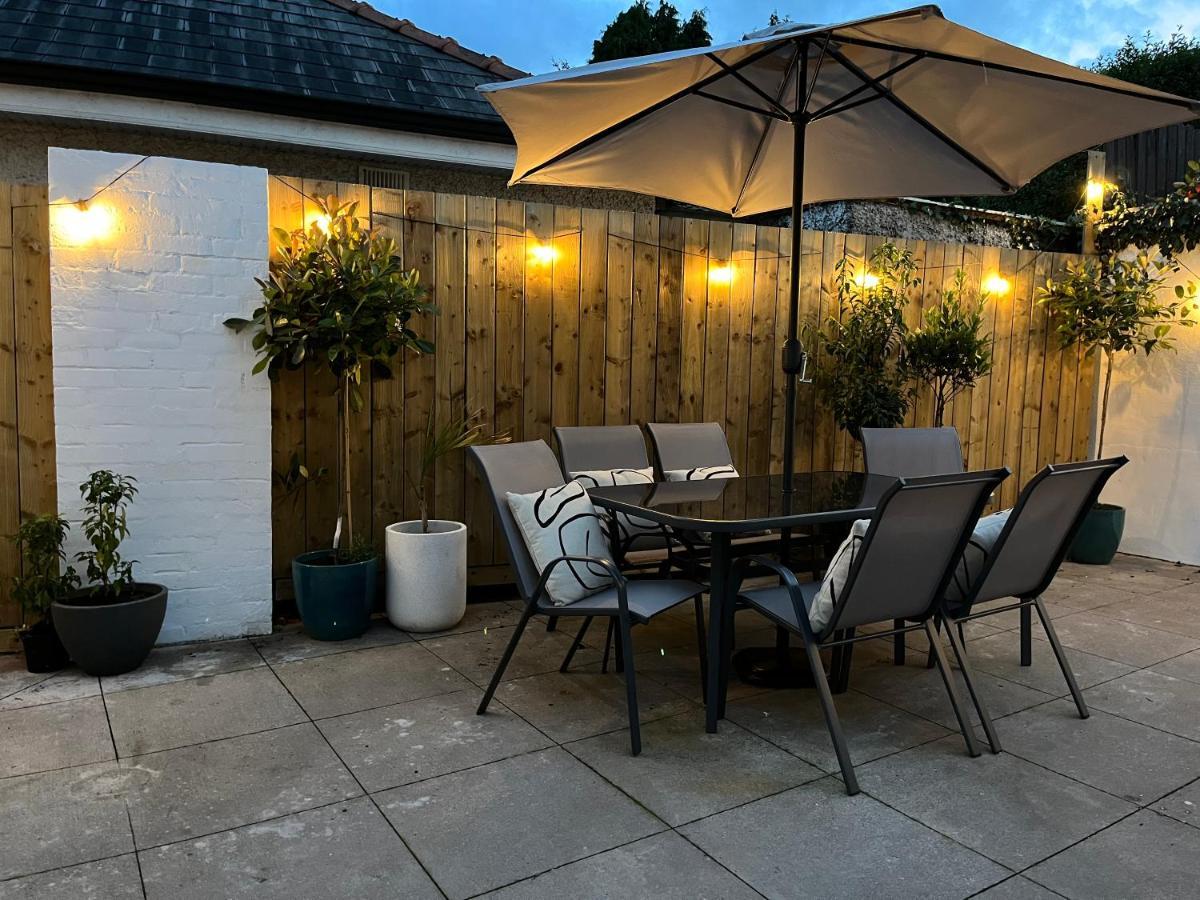 The Hillcrest, Luxury Accommodation In Castleblayney Town 外观 照片