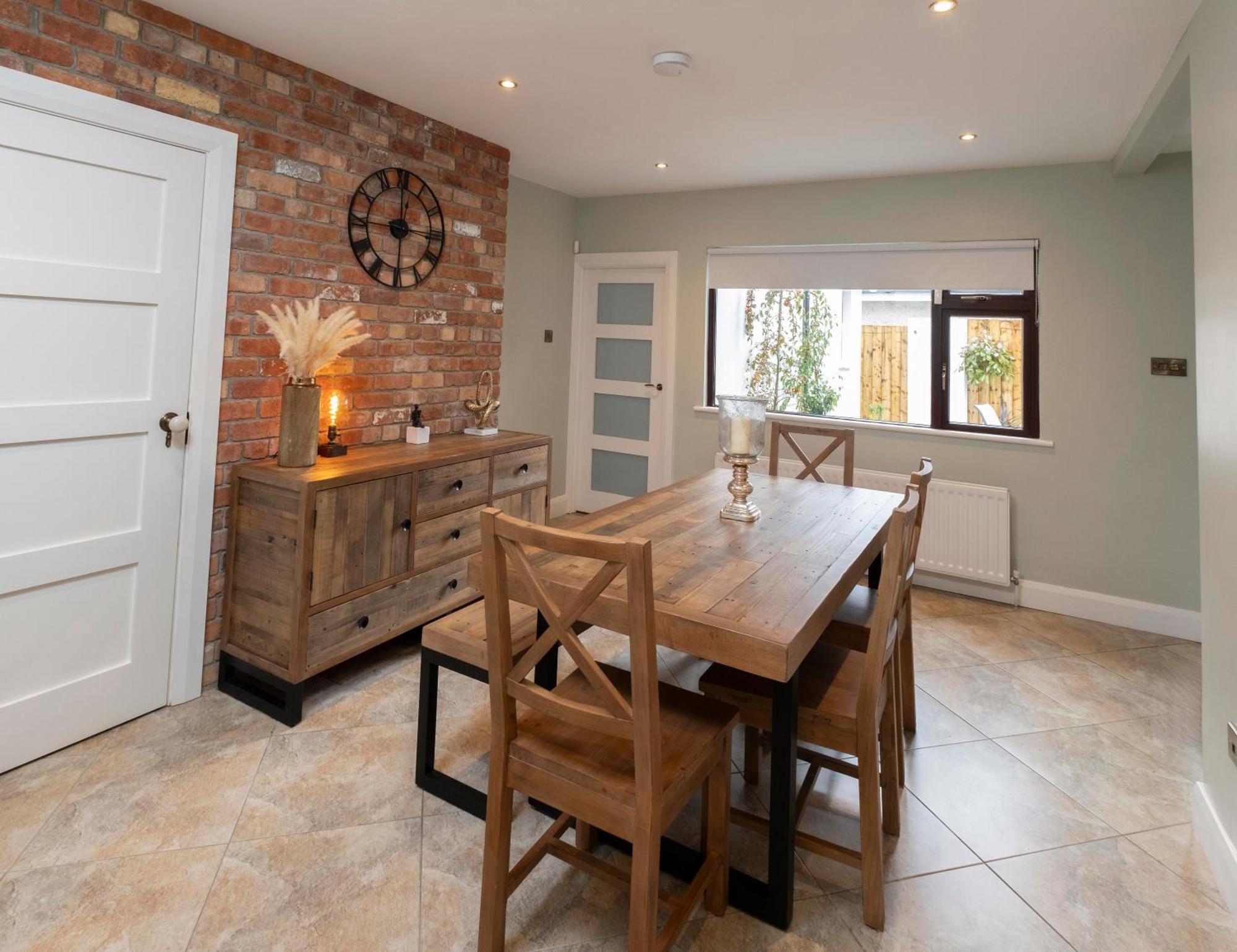 The Hillcrest, Luxury Accommodation In Castleblayney Town 外观 照片